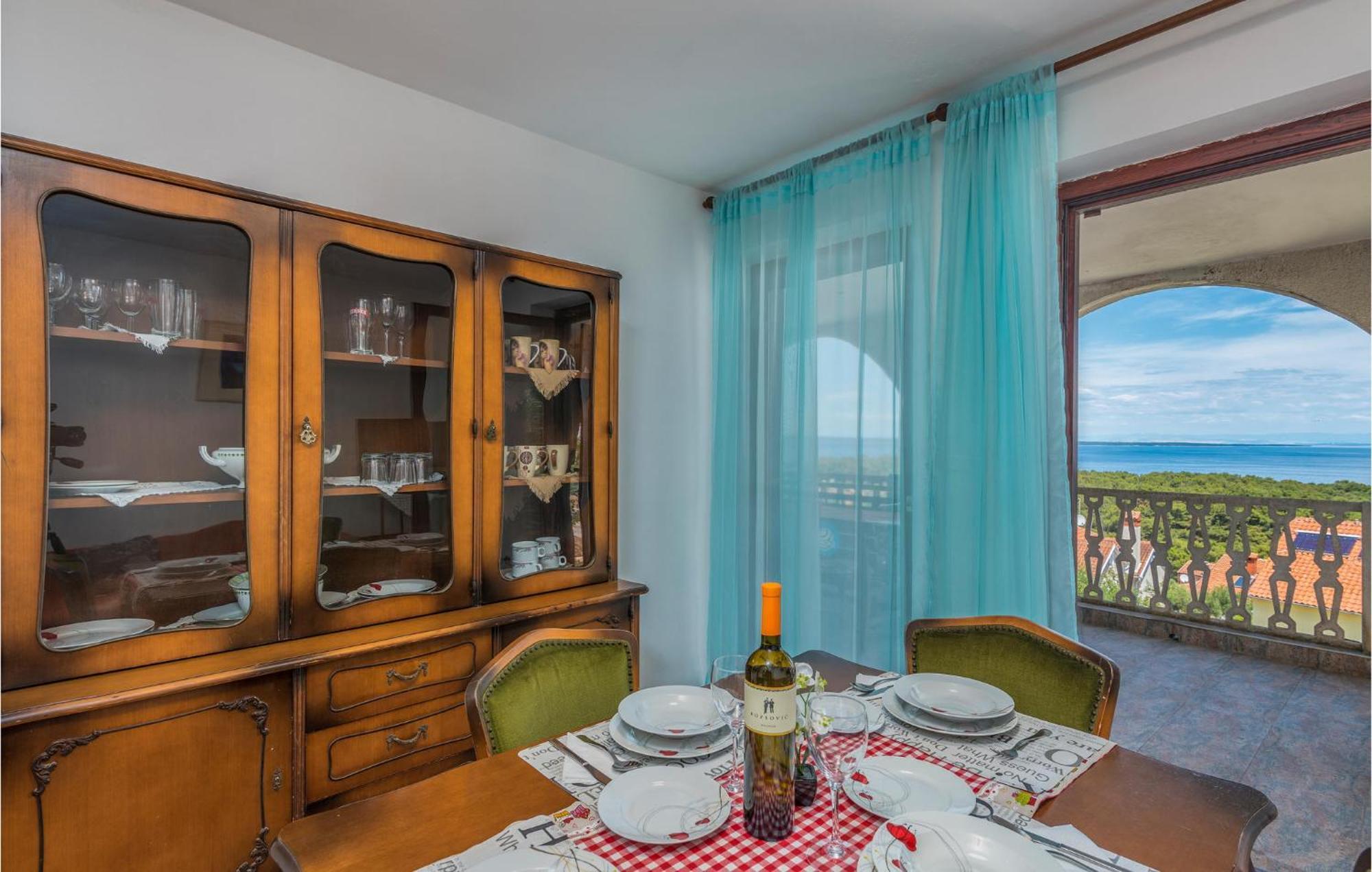 Lovely Apartment In Mali Losinj With Kitchen Eksteriør bilde