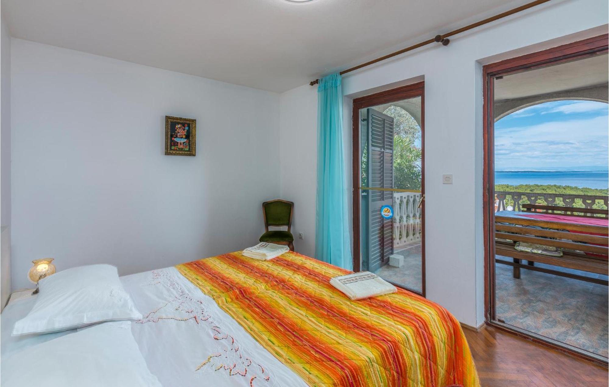 Lovely Apartment In Mali Losinj With Kitchen Eksteriør bilde